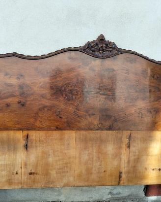 Letto matrimoniale in legno dei primi anni 900