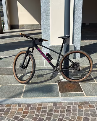 Mtb Trek front