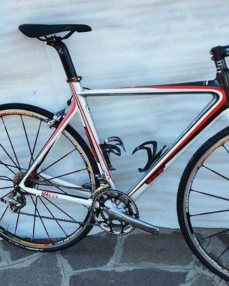  bici da strada GT full carbon