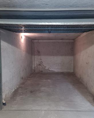 Garage libero da subito centro Merano