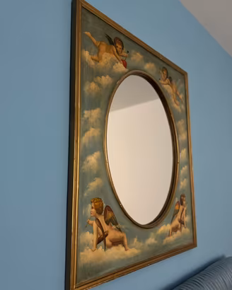 Specchio con cornice in legno dipinta a mano