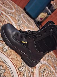 scarpe antinfortunistiche nuove 