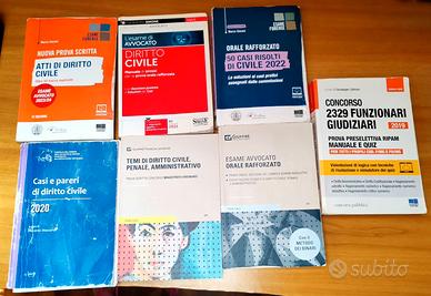 Codici  e libri di giurisprudenza per esame avvoca