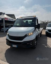Carro attrezzi Iveco daily 35.180 3.0cc 180cv