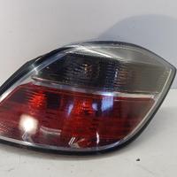 STOP FANALE POSTERIORE DESTRO OPEL Astra H Berlina