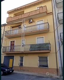 5 appartamenti via Darwin 16