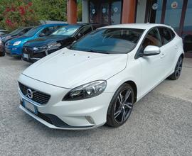 Volvo V40 2.0 D2 120CV R DESIGN NUOVISSIMA