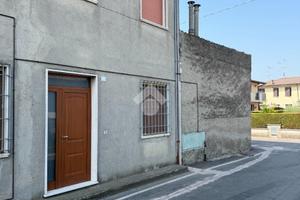 CASA DI CORTE A LENO