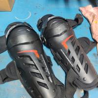 Ginocchiere Leatt dual axis