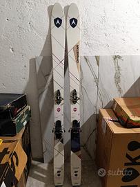 Sci Skialp Dynastar attacco Dynafit e pelli Skialp