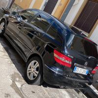 Mercedes B 200