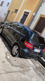 Mercedes B 200
