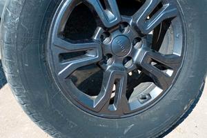 Cerchi da 16 pollici originali  jeep