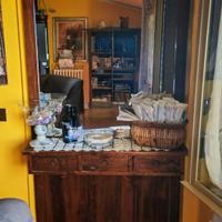 Specchio a parete con cassetti 