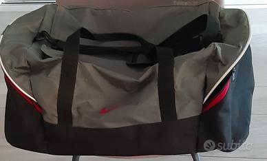 Borsone sportivo o da viaggio Nike