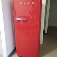 frigorifero Smeg rosso