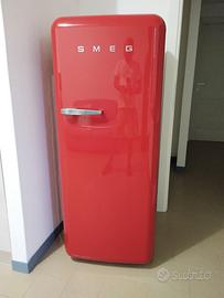 frigorifero Smeg rosso