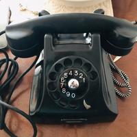 Telefono in Bachelite