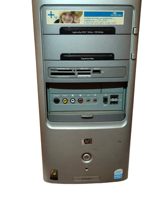 PC Desktop Vintage HP Pavilion (Anni 2000)