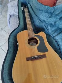 chitarra acustica 