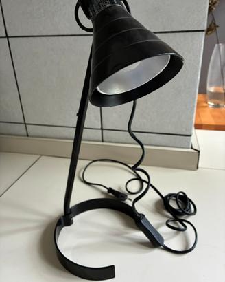Lampada da tavolo