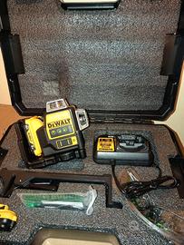 LIVELLA LASER 12 LINEE 360 3D AUTOLIVELLANTE NUOVO