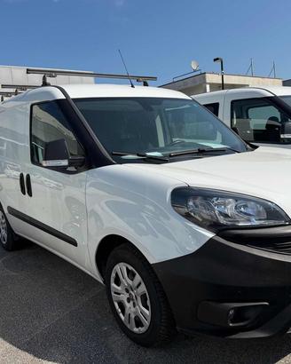 FIAT DOBLO'1.6 MJT 105 CV PC-TN LONGE NAVI+TELE