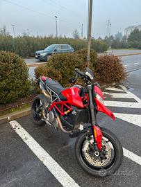 DUCATI HYPERMOTARD 950 RED+SC PROJECT