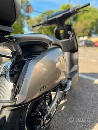 Super Soco CUX - con soli 176km