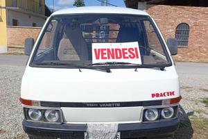 Nissan vanette