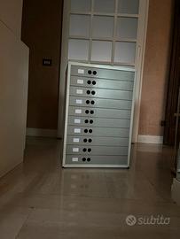 Cassettiera in metallo