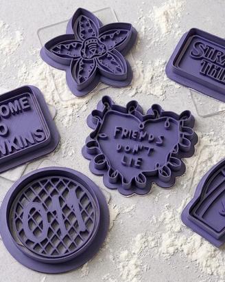 Set formine per biscotti Stranger Things, 6 pezzi