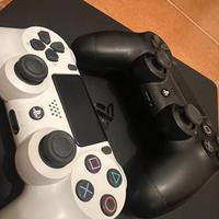 PS4 Slim 500Gb + 2 controller + 7 giochi