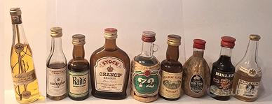 Lotto 9 Bottiglie Mignon Liquori Vintage