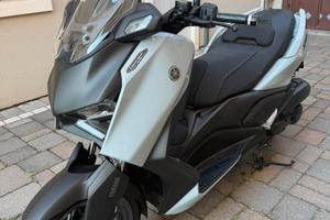 Scooter Yamaha xmax 125 tech max