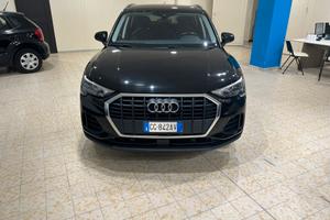 Audi Q3 45 TFSI e S tronic Business