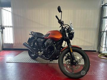 MOTO GUZZI V7 STONE