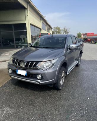 Pick up L200 Mitsubishi