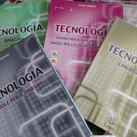 Testi scolastici, tecnologia, geografia, etc