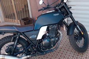 Brixton 250 felsberb