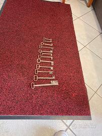 Set di chiavi antiche