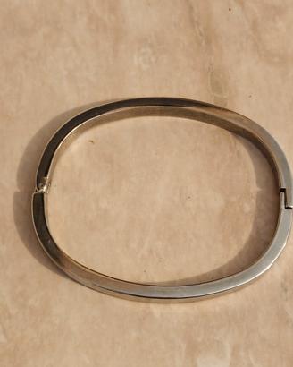 Bracciale rigido 
