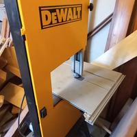 Sega a nastro DeWalt