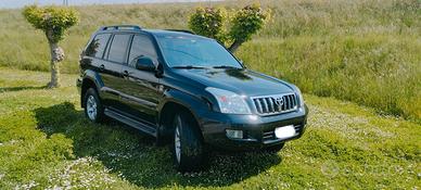 TOYOTA LAND CRUISER 120