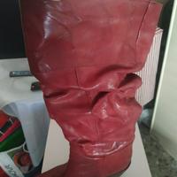 stivale rosso porpora al ginocchio con tacco comod