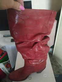 stivale rosso porpora al ginocchio con tacco comod