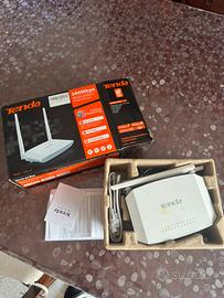 Modem Router Wi-Fi Tenda D301 v2 - 300Mbps ADSL2+