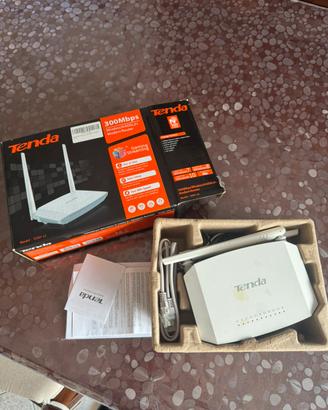 Modem Router Wi-Fi Tenda D301 v2 - 300Mbps ADSL2+