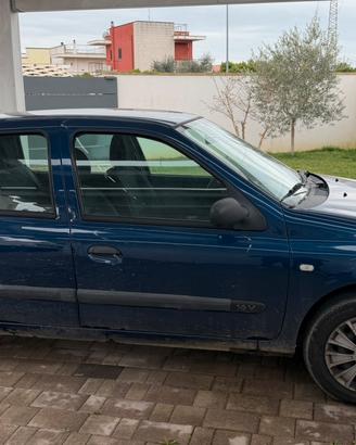 Renault Clio 1.2 benzina 16v 75cv