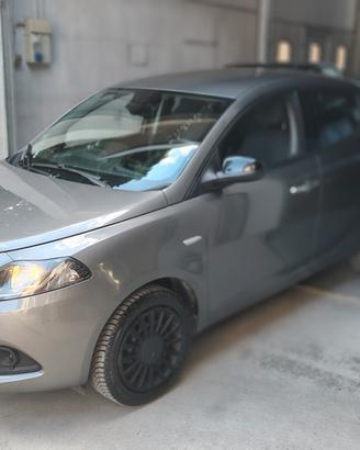 Lancia Ypsilon Hybrid AL PREZZO DEL BENZINA!!!